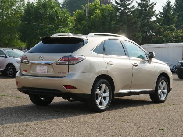 2015 Lexus, dovoz USA — foto 7 z 12