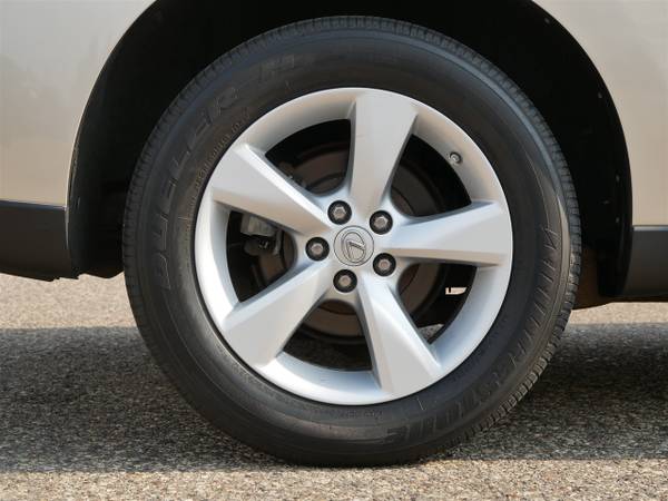 2015 Lexus, dovoz USA — foto 9 z 12