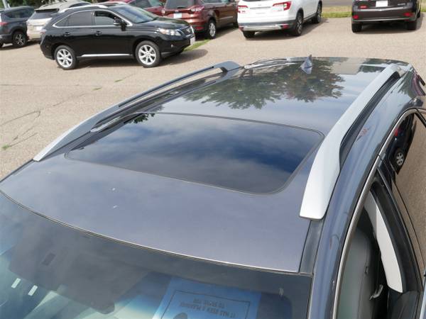 2015 Lexus, dovoz USA — foto 12 z 12