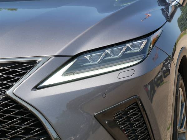2020 Lexus, dovoz USA — foto 10 z 12