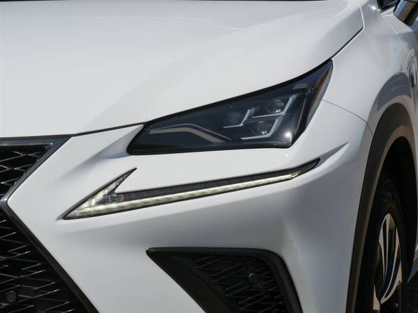 2019 Lexus, dovoz USA — foto 10 z 12