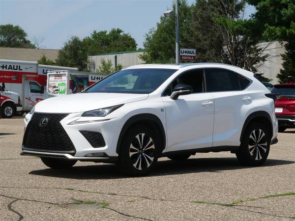 2019 Lexus, dovoz USA — foto 3 z 12