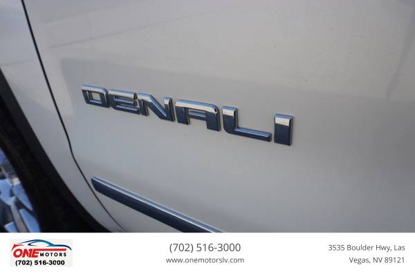 2015 GMC, dovoz USA — foto 8 z 12