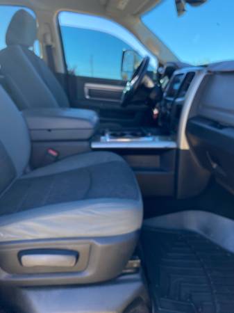 2013 Dodge, dovoz USA — foto 11 z 12