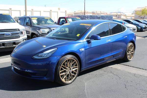 Tesla, dovoz USA — foto 2 z 12
