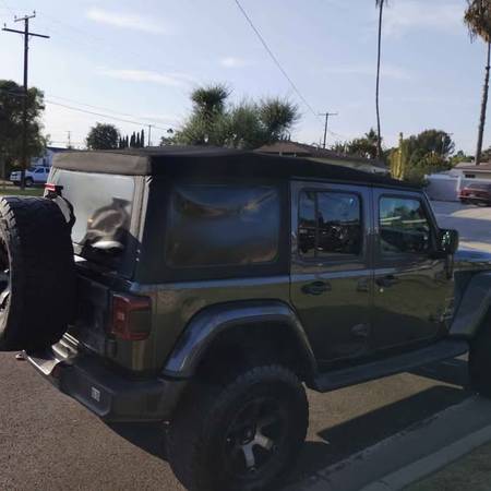 2018 Jeep, dovoz USA — foto 5 z 12