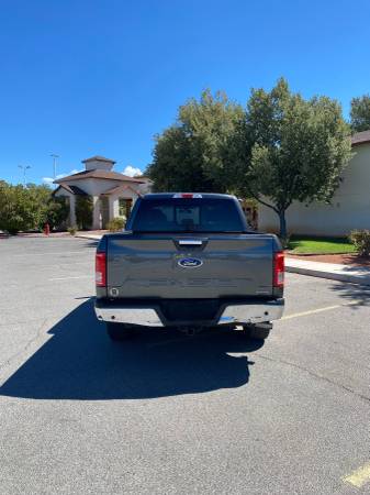 2015 Ford, dovoz USA — foto 8 z 12