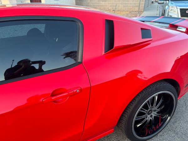 2014 Ford, dovoz USA — foto 10 z 12