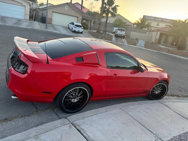 2014 Ford, dovoz USA — foto 7 z 12