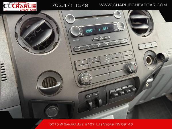 2015 Ford, dovoz USA — foto 11 z 12