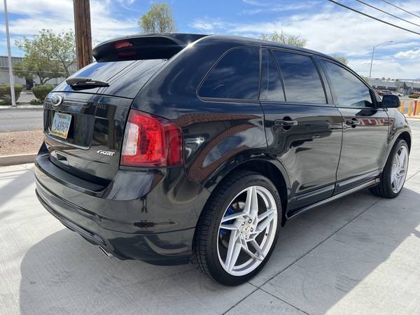 2014 Ford, dovoz USA — foto 9 z 12