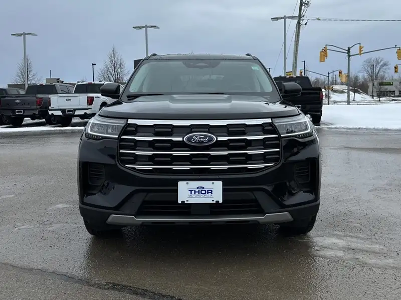 2026 Ford Explorer Active w/200A Pkg, černá, 50 km, dovoz Kanada — foto 2 z 12