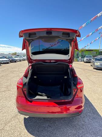 2017 Ford, dovoz USA — foto 10 z 11