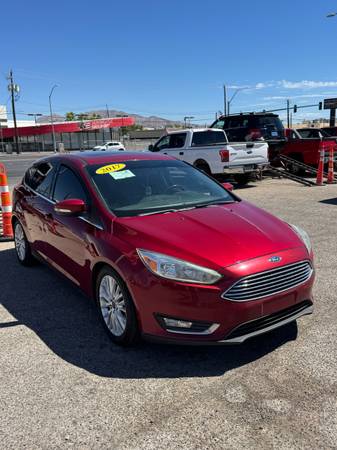 2017 Ford, dovoz USA — foto 3 z 11