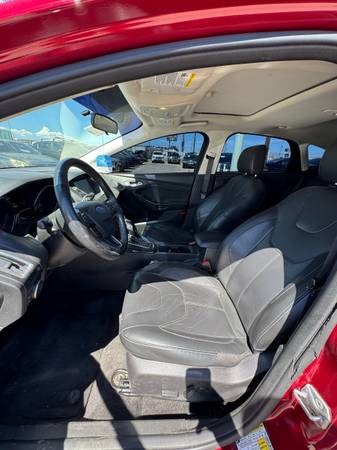 2017 Ford, dovoz USA — foto 8 z 11
