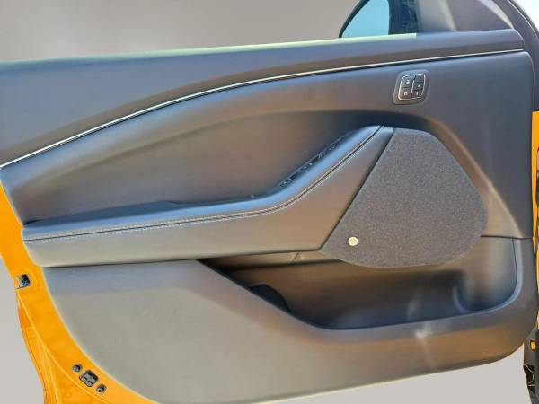 2022 Ford, dovoz USA — foto 9 z 11