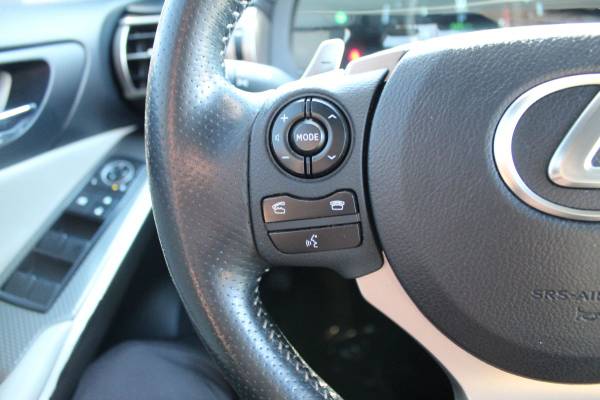 Lexus, dovoz USA — foto 11 z 12
