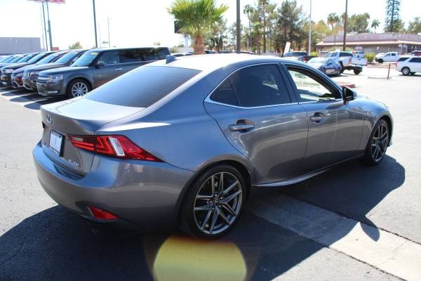 Lexus, dovoz USA — foto 5 z 12