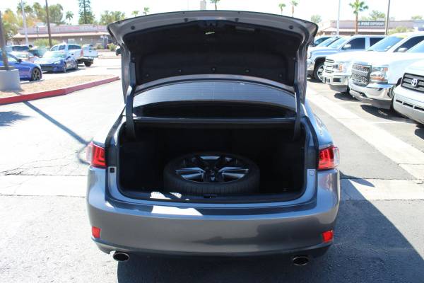 Lexus, dovoz USA — foto 9 z 12
