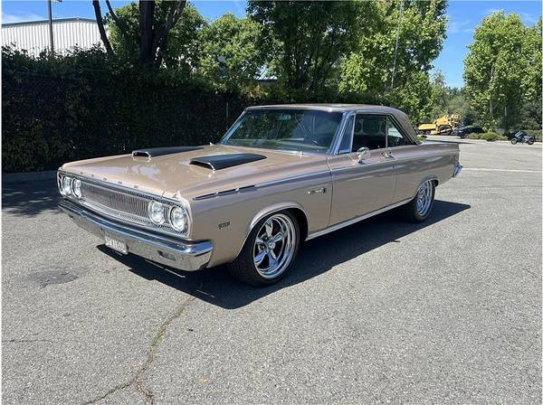 Dodge, dovoz USA — foto 3 z 12