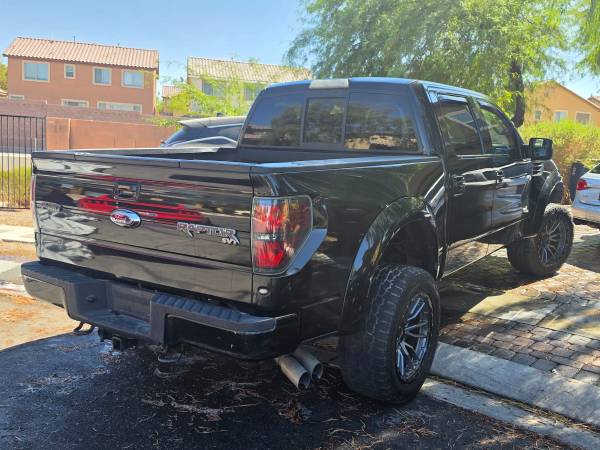 2011 Ford, dovoz USA — foto 3 z 5