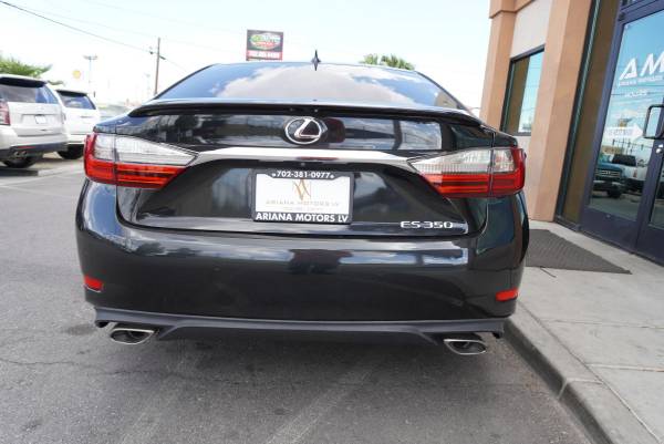 2017 Lexus, dovoz USA — foto 10 z 12