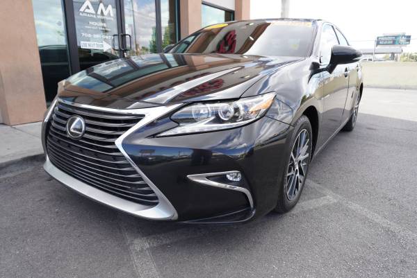 2017 Lexus, dovoz USA — foto 3 z 12