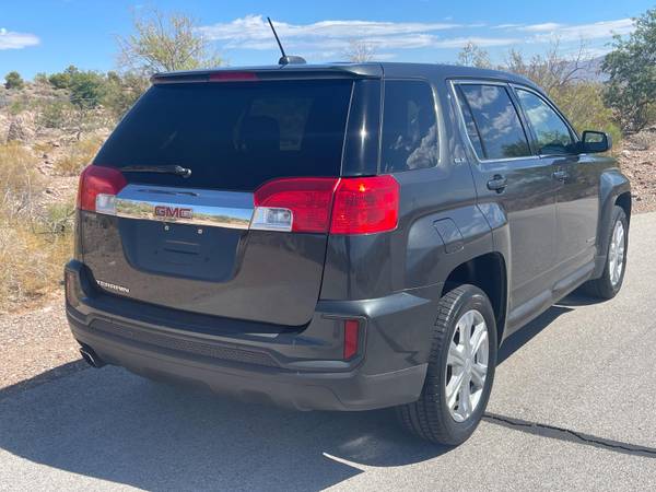 2017 GMC, dovoz USA — foto 2 z 12