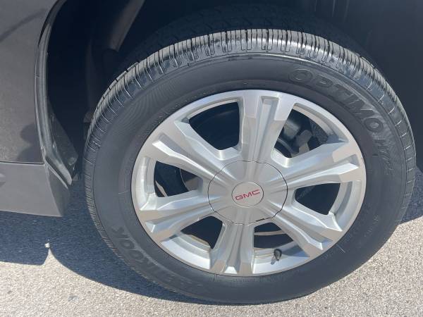 2017 GMC, dovoz USA — foto 8 z 12