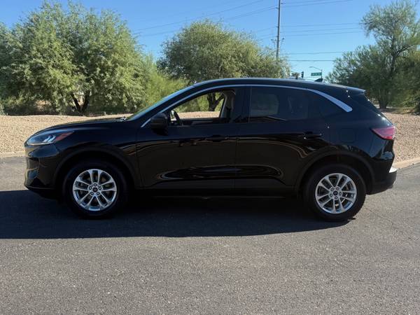 2022 Ford, dovoz USA — foto 2 z 10