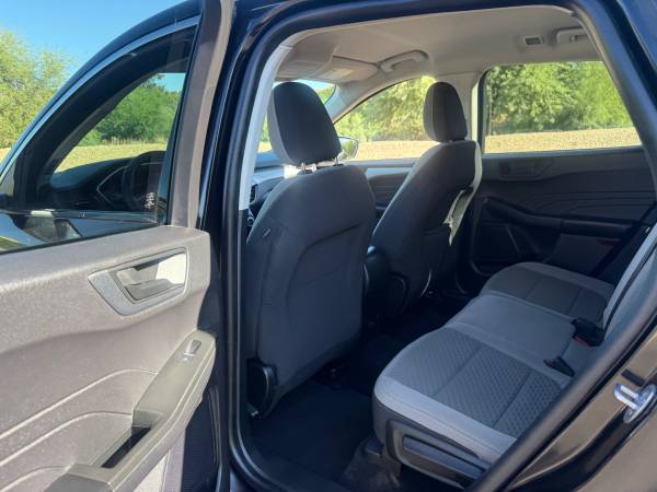 2022 Ford, dovoz USA — foto 8 z 10