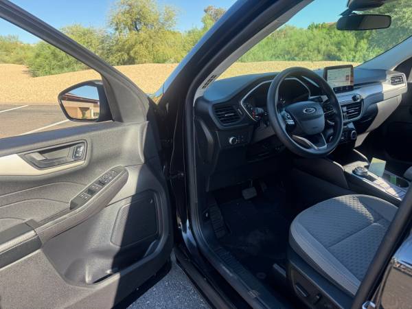 2022 Ford, dovoz USA — foto 9 z 10