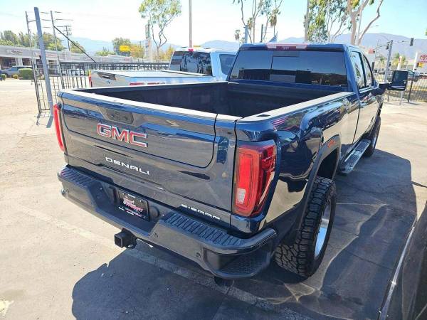 2022 GMC, dovoz USA — foto 4 z 6