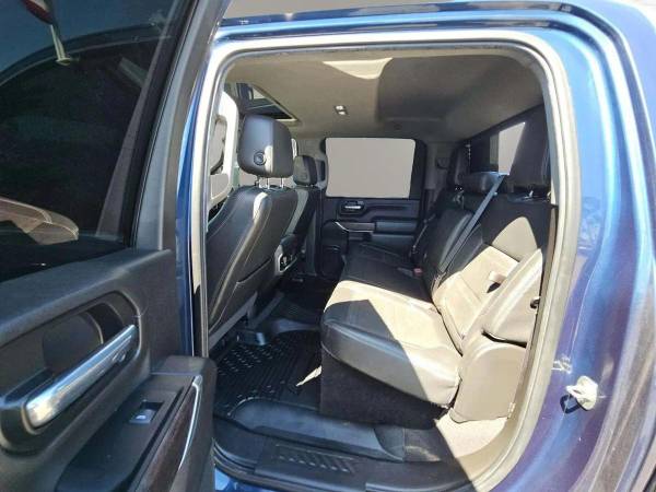 2022 GMC, dovoz USA — foto 6 z 6