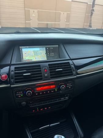 2011 BMW, dovoz USA — foto 11 z 12