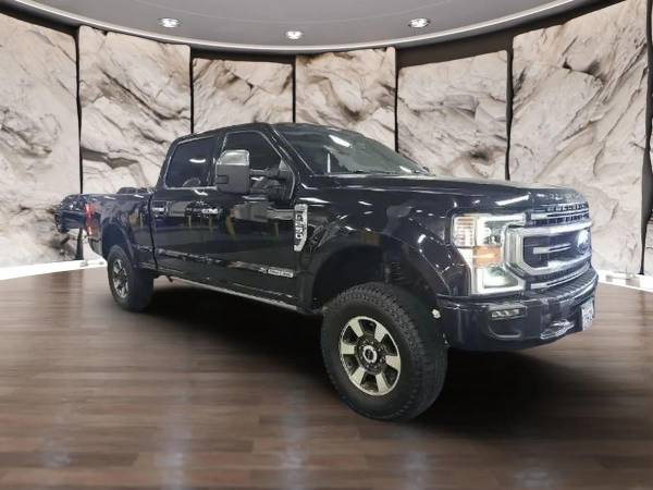 2022 Ford, dovoz USA — foto 2 z 6
