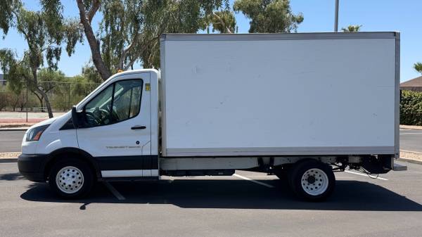 2019 Ford, dovoz USA — foto 2 z 12