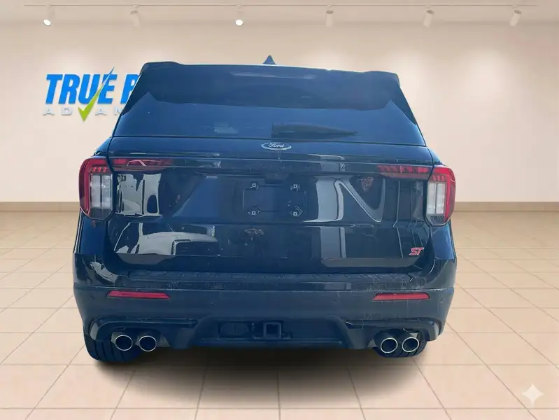 2026 Ford Explorer ST 400a, černá, dovoz Kanada — foto 4 z 12