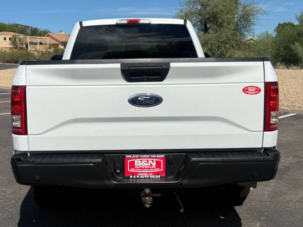 2017 Ford, dovoz USA — foto 4 z 8