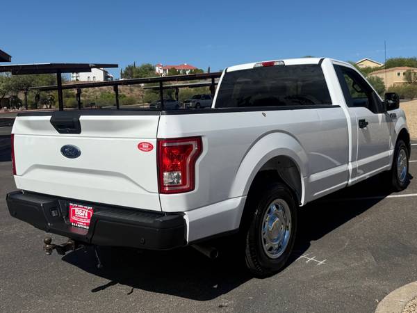 2017 Ford, dovoz USA — foto 5 z 8