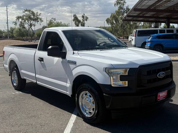 2017 Ford, dovoz USA — foto 7 z 8