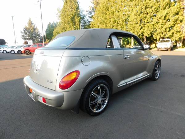 2005 Chrysler, dovoz USA — foto 2 z 12