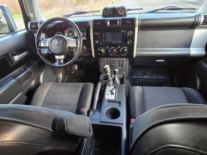 Toyota, dovoz USA — foto 2 z 12