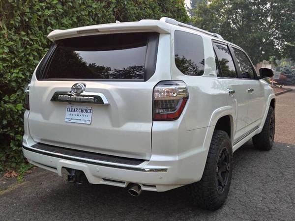 Toyota, dovoz USA — foto 2 z 12