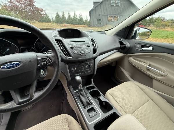 2017 Ford, dovoz USA — foto 6 z 11