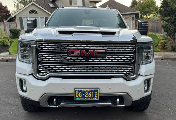 2021 GMC, dovoz USA — foto 9 z 12