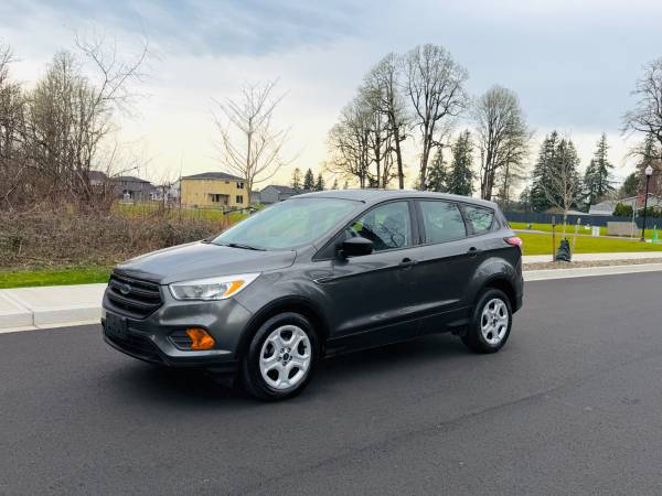 2017 Ford, dovoz USA — foto 7 z 12