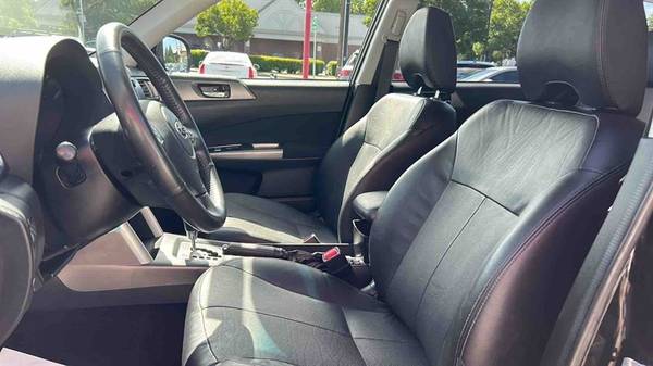 2011 Subaru, dovoz USA — foto 6 z 12