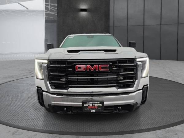 2024 GMC, dovoz USA — foto 2 z 12