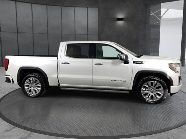 2021 GMC, dovoz USA — foto 4 z 12